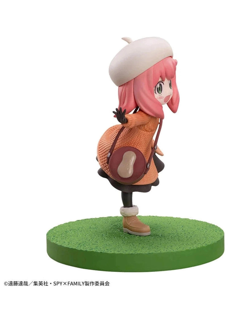 SPY X FAMILY FIGURA LUMINASTA ANYA FORGER FAMILY OOTING PRECINTADA PREVENTA 3-4 sem.